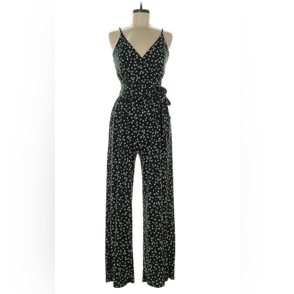Kaileigh Dark Green Floral Spaghetti-Strap Jumpsuit - Picture 5 of 8